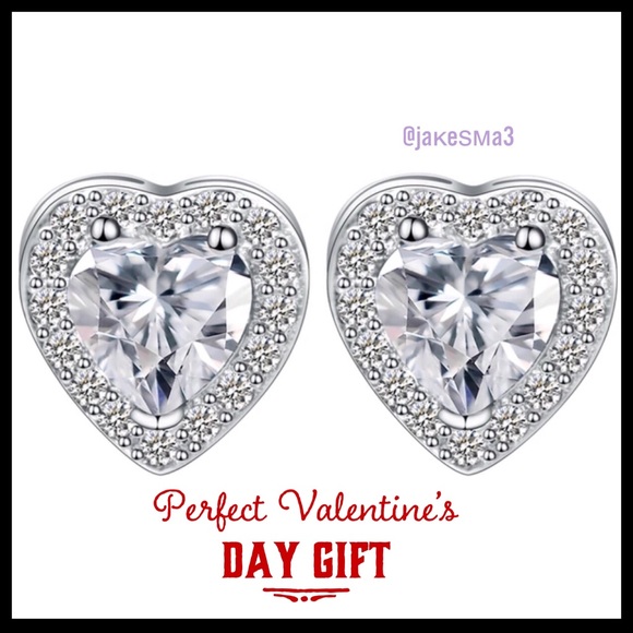 last pair!💝HEART SHAPE RHINESTONE EARRINGS💝 - Picture 2 of 2